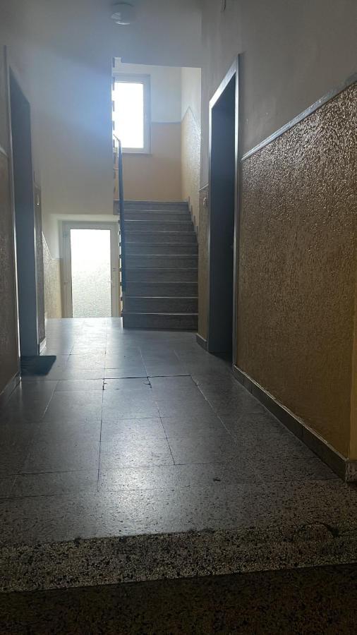 1 Zimmerwohnung Mit Kueche, Balkon Und Badezimmer In Duesseldorf Apartmen Esterno foto