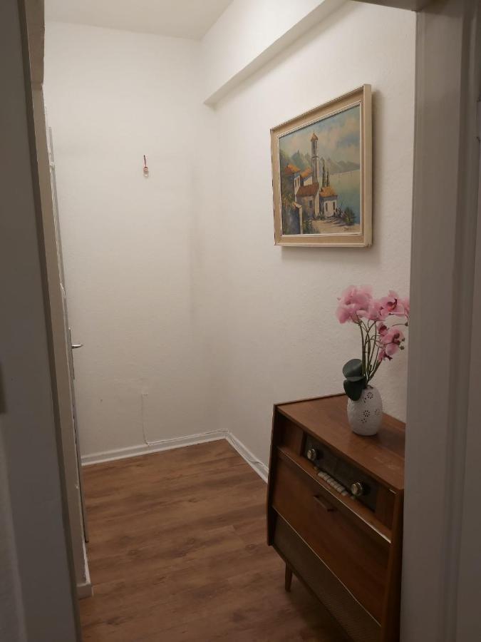 1 Zimmerwohnung Mit Kueche, Balkon Und Badezimmer In Duesseldorf Apartmen Esterno foto