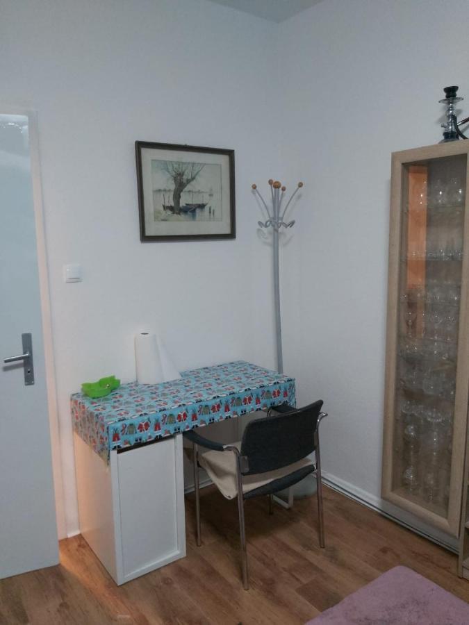 1 Zimmerwohnung Mit Kueche, Balkon Und Badezimmer In Duesseldorf Apartmen Esterno foto